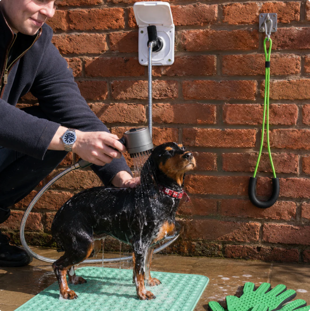 PetJet Outdoor-Wanddusche für Zuhause